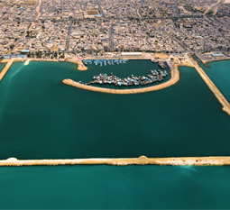 احداث موج شکن های توسعه بندر کنگان